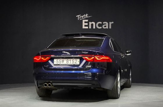 Jaguar XF 20d Prestige AWD — пробег 65 880 км — фото 4 из 5