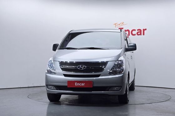 Hyundai Starex 12-Seater Wagon CVX Luxury — пробег 143 948 км — фото 3 из 5