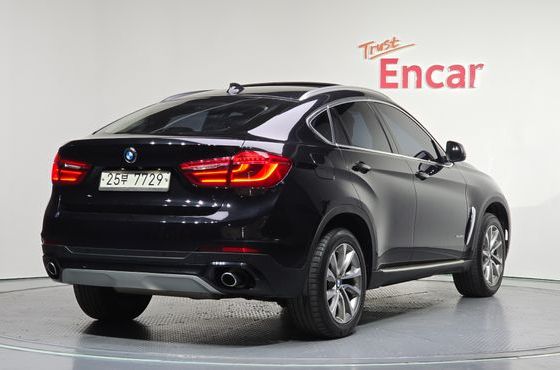 BMW X6 xDrive 30d — пробег 137 905 км — фото 2 из 5