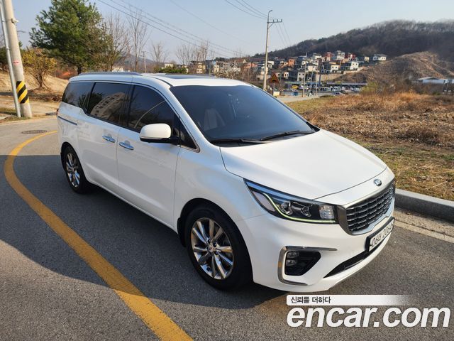 Kia Carnival из Кореи Encar