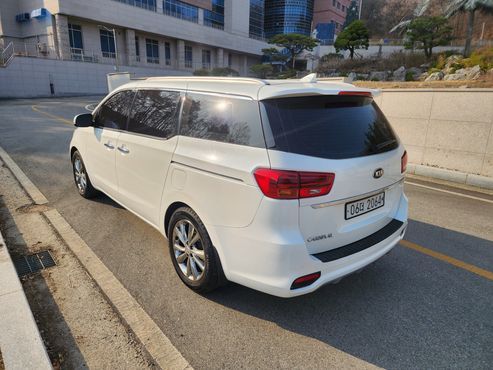 Kia Carnival 9-Seater Noblesse Special — пробег 92 497 км — фото 5 из 5