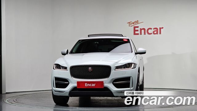 Jaguar F-PACE 20d R-Sport — пробег 114 488 км — фото 3 из 5