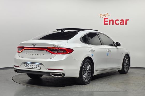 Hyundai Grandeur Exclusive Special — пробег 183 001 км — фото 2 из 5