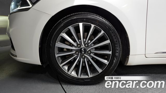 Kia K7 из Кореи Encar