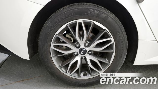 Kia K5 из Кореи Encar