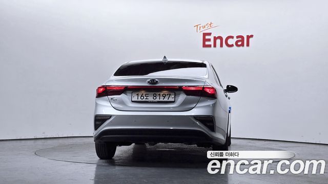 Kia K3 из Кореи Encar