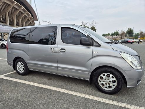 Hyundai Starex 12-Seater Wagon CVX Deluxe — пробег 205 167 км — фото 3 из 5