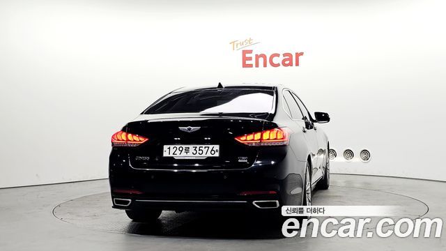 Hyundai Genesis из Кореи Encar