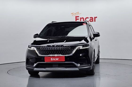 Kia Carnival 9-Seater Signature — пробег 95 595 км — фото 3 из 5