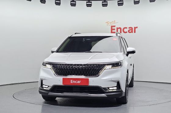 Kia Carnival 9-Seater Signature — пробег 88 008 км — фото 3 из 5