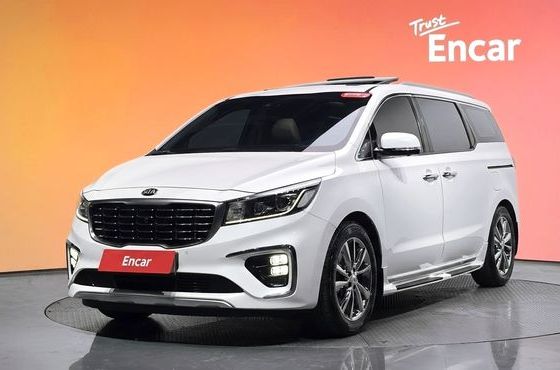 Kia Carnival 9-Seater Noblesse Special — пробег 102 048 км — фото 1 из 5