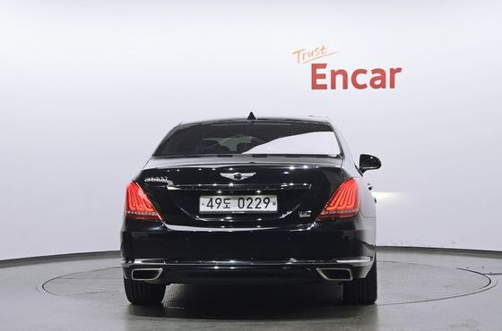 Genesis EQ900 3.3 T-GDI AWD Premiun Luxury — пробег 124 976 км — фото 4 из 5