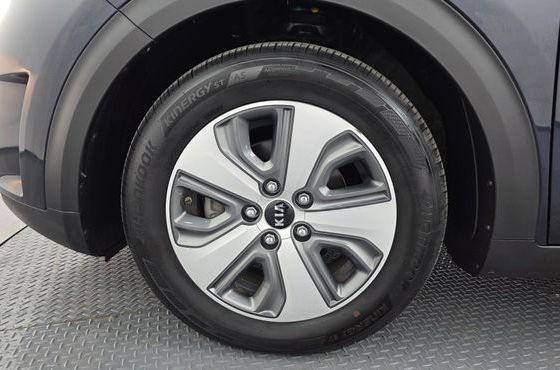 Kia Niro Prestige — пробег 80 773 км — фото 5 из 5