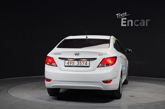 Hyundai Accent 1.4 VVT Modern — пробег 76 401 км — фото 4 из 5
