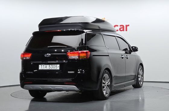 Kia Carnival 9-seater Hi-Limousine Prestige — пробег 242 254 км — фото 2 из 5