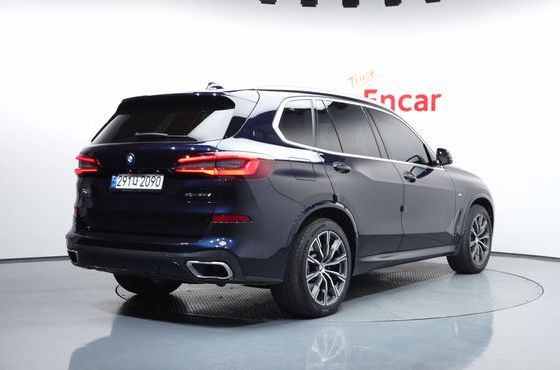 BMW X5 xDrive 30d M Sport — пробег 89 954 км — фото 2 из 5