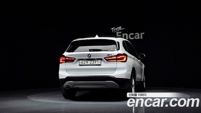 BMW X1 xDrive 18d — пробег 123 515 км — фото 4 из 5