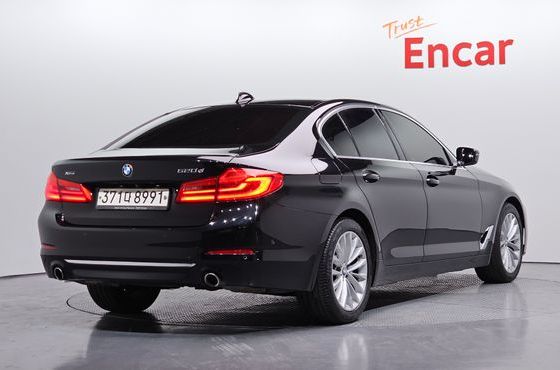 BMW 5-Series 520d xDrive Luxury Plus — пробег 135 000 км — фото 2 из 5