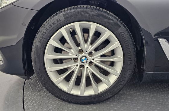 BMW 5-Series 520d xDrive Luxury Plus — пробег 135 000 км — фото 5 из 5