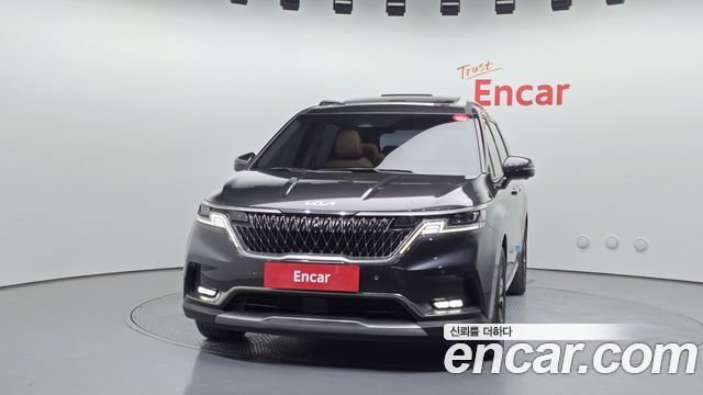 Kia Carnival 9-Seater Signature — пробег 96 104 км — фото 3 из 5