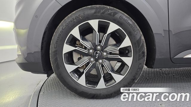 Kia Carnival 9-Seater Signature — пробег 96 104 км — фото 5 из 5
