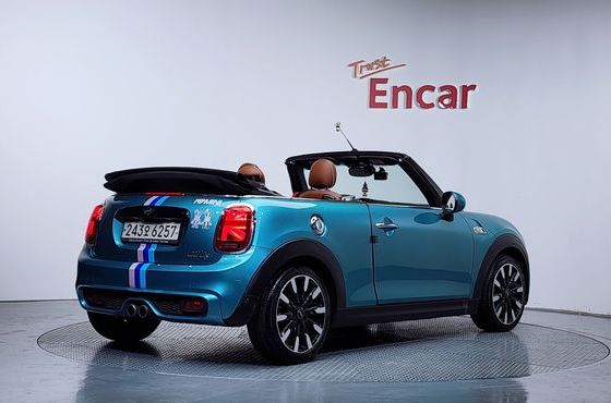Mini Cooper Convertible Standard 3rd — пробег 88 766 км — фото 2 из 5