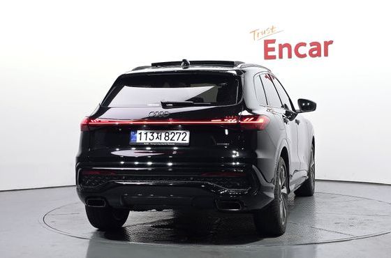 Audi Q5 45 TFSI Quattro S line — пробег 9 323 км — фото 4 из 5