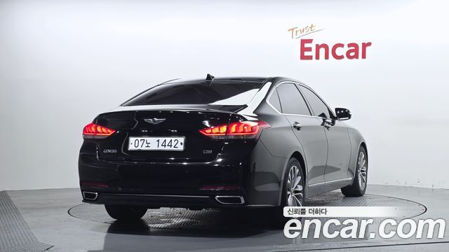 Hyundai Genesis из Кореи Encar