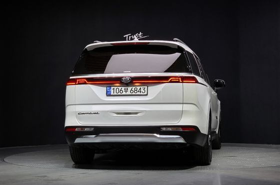 Kia Carnival 9-Seater Noblesse — пробег 151 407 км — фото 4 из 5