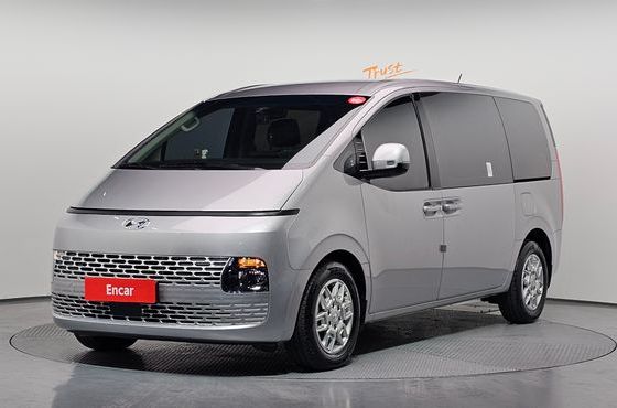 Hyundai Staria Cargo 5-Seater Modern — пробег 11 796 км — фото 1 из 5