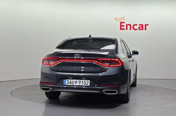 Hyundai Grandeur Exclusive Special — пробег 178 992 км — фото 4 из 5