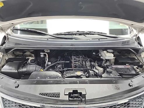 Hyundai Starex 11-Seater Wagon HVX VIP PACK — пробег 86 780 км — фото 5 из 5