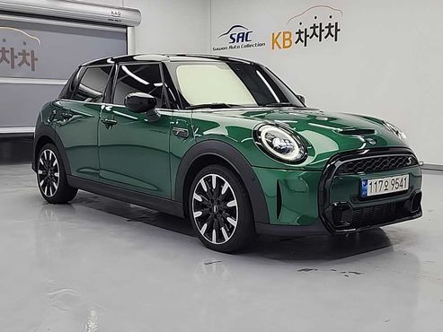 Mini Cooper 5Door Classic Third Generation — пробег 23 046 км — фото 2 из 5