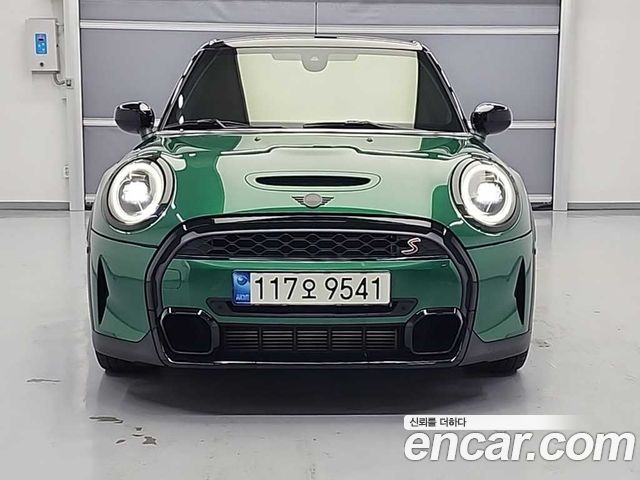 Mini Cooper 5Door Classic Third Generation — пробег 23 046 км — фото 3 из 5