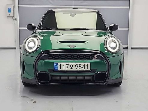 Mini Cooper 5Door Classic Third Generation — пробег 23 046 км — фото 3 из 5