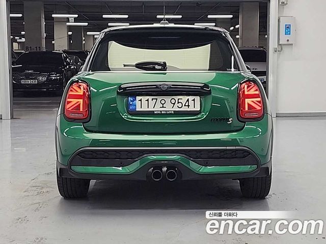 Mini Cooper 5Door Classic Third Generation — пробег 23 046 км — фото 4 из 5