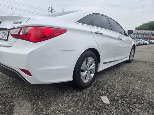 Hyundai Sonata 2.0 Smart — пробег 98 600 км — фото 4 из 5