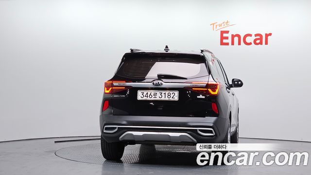 Kia Seltos из Кореи Encar