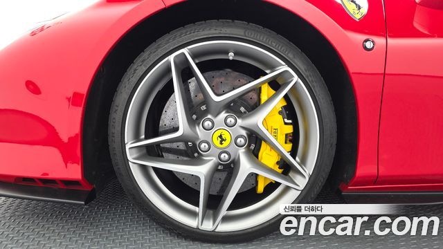 Ferrari F8 из Кореи Encar