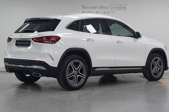 Mercedes-Benz GLA-Class GLA250 4MATIC — пробег 16 810 км — фото 2 из 5