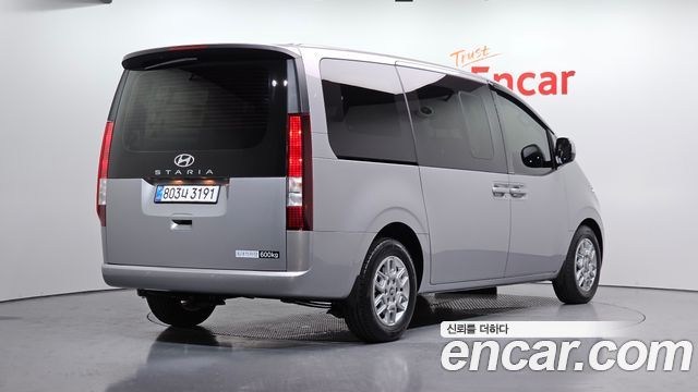 Hyundai Staria из Кореи Encar