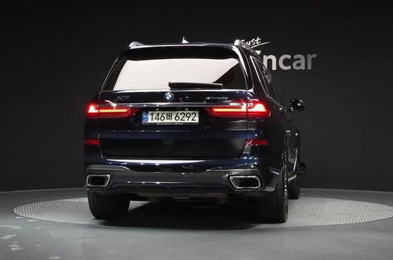 BMW X7 xDrive 40d M Sport 6STR — пробег 76 437 км — фото 4 из 5
