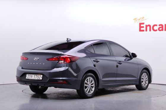 Hyundai AVANTE 1.6 Smart — пробег 40 860 км — фото 2 из 5