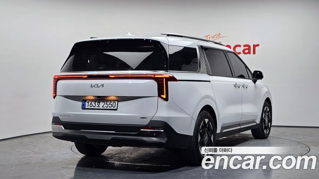 Kia Carnival HEV 9seater Signature — пробег 27 028 км — фото 2 из 5