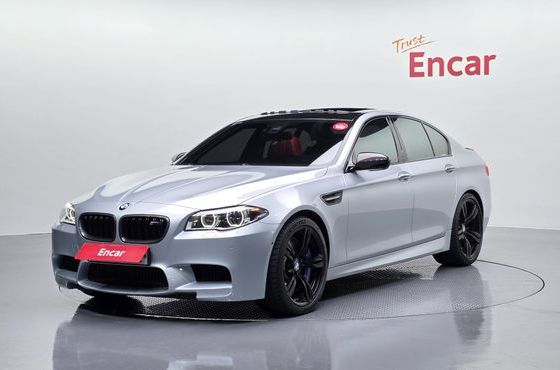 BMW M5 M5 Sedan — пробег 57 565 км — фото 1 из 5