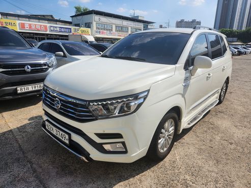 Ssangyong KORANDO 4WD Outdoor Edition 9-seater — пробег 156 965 км — фото 1 из 5
