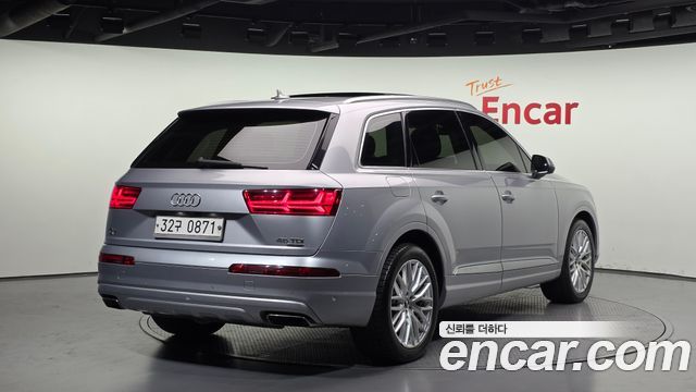 Audi Q7 из Кореи Encar
