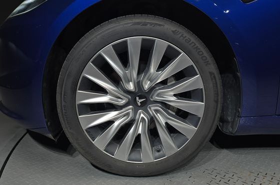 Tesla Model 3 RWD — пробег 43 752 км — фото 5 из 5