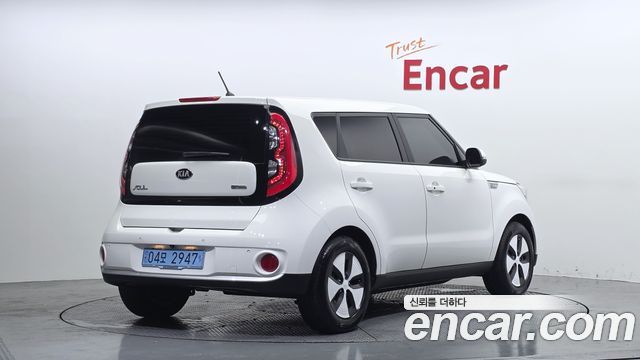 Kia Soul EV — пробег 35 106 км — фото 2 из 5