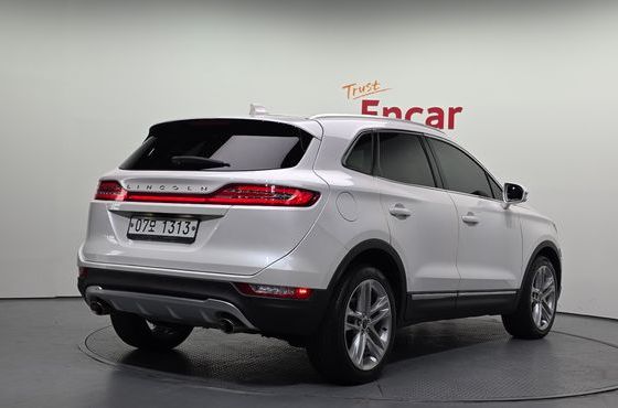 Lincoln MKC 2.0 AWD — пробег 112 282 км — фото 2 из 5